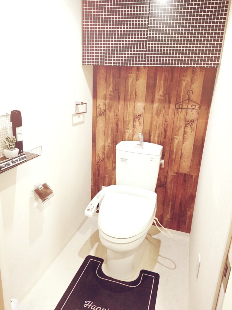 壁紙DIY！リメイクシートでトイレをプチリメイク | monocla（モノクラ） リノベーション・リフォームコラム